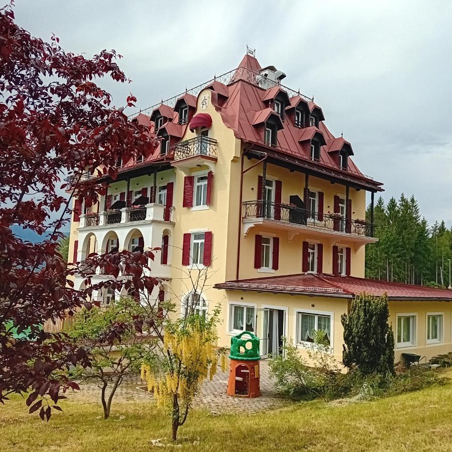 Hotel Regina Del Bosco