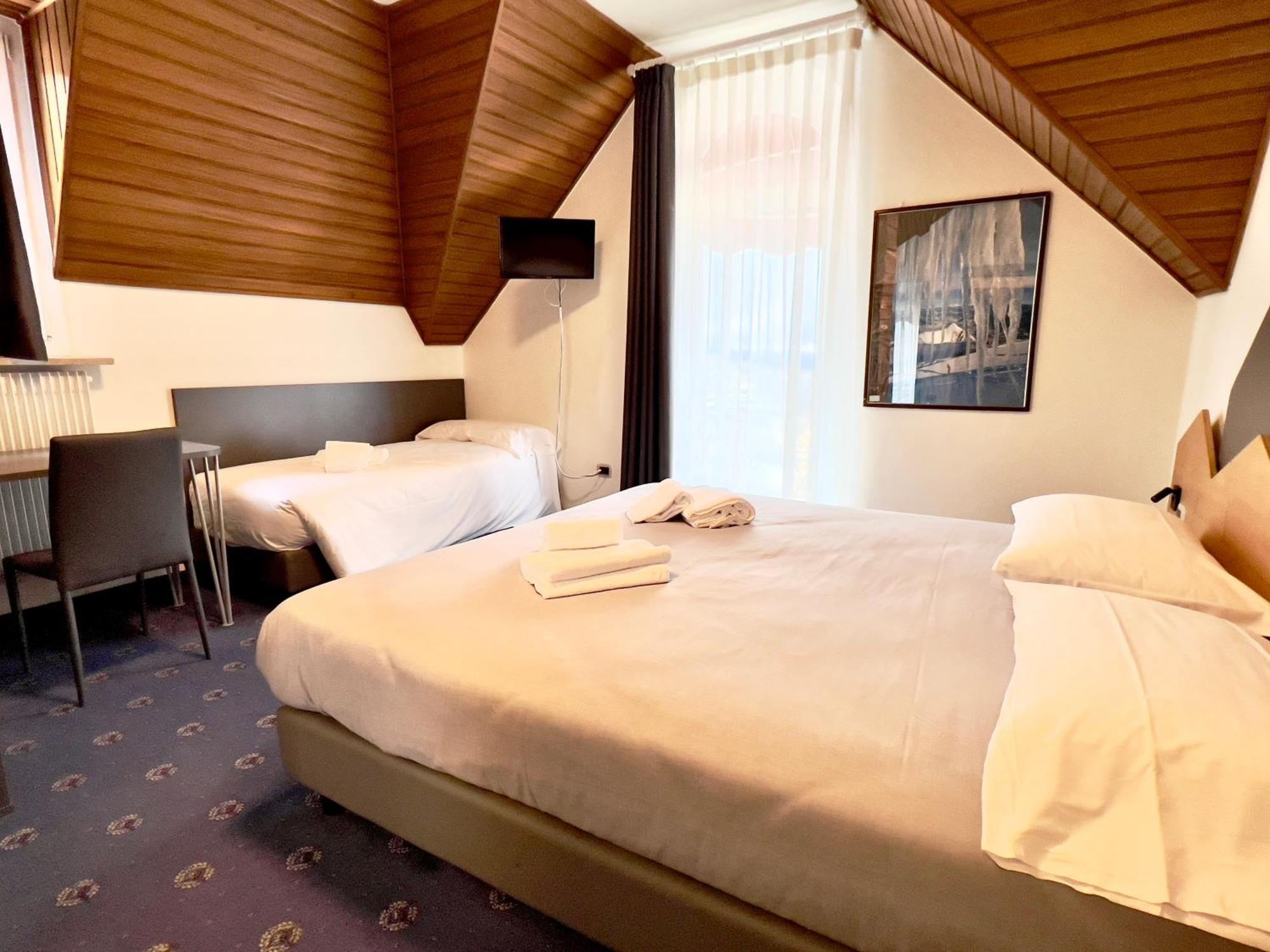 Hotel Regina Del Bosco Rontzaun