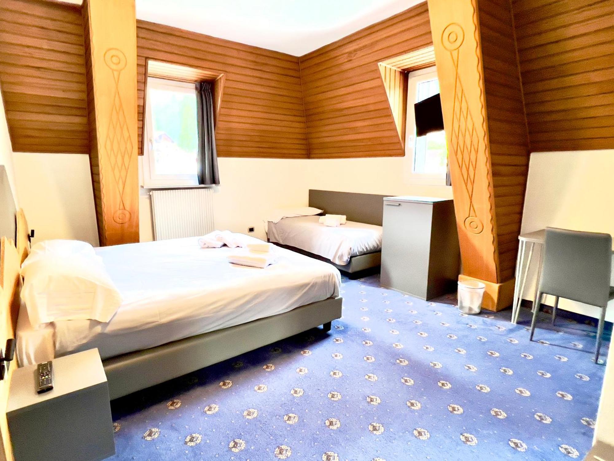 Hotel Regina Del Bosco Rontzaun